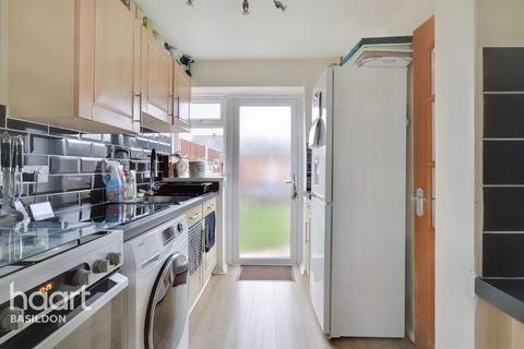 9 Cross Green, Basildon, SS16 5QW