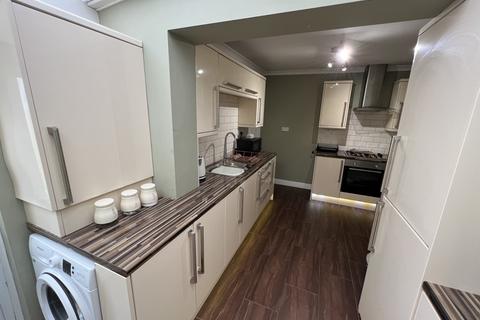 7 Gilfach Road, Penygraig, Tonypandy, CF40 1EN