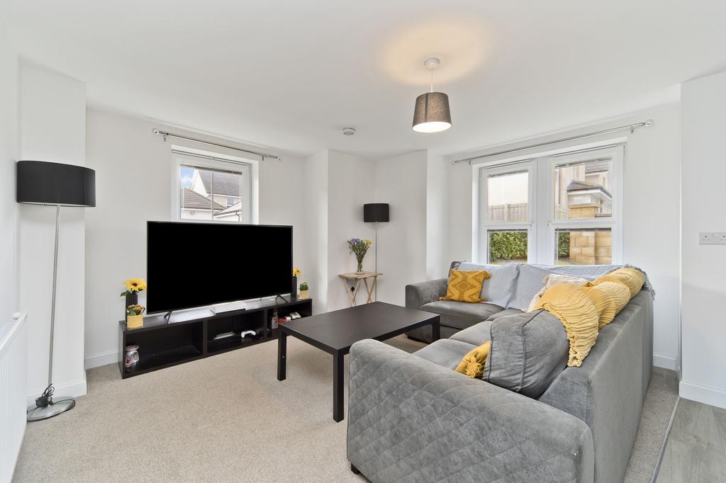 17b College Medway, Eskbank, EH22 3FS 2 bed ground floor flat £204,995
