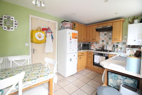 34 Bridge Court, Westbury, BA13 3FB