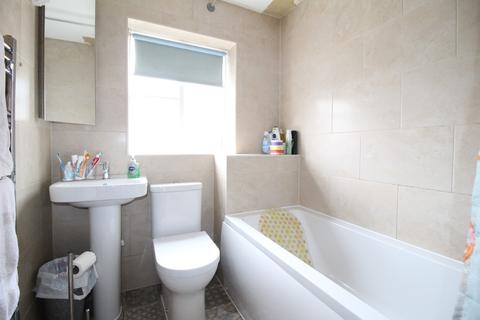 34 Bridge Court, Westbury, BA13 3FB