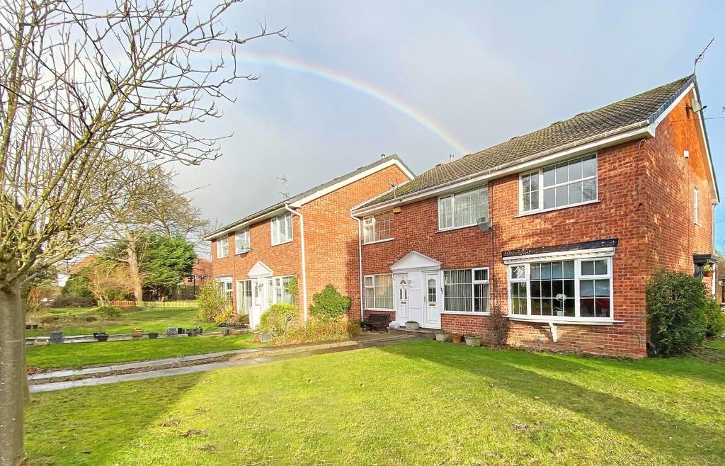 Millfield Glade, Harrogate 2 bed end of terrace house £850 pcm (£196 pw)