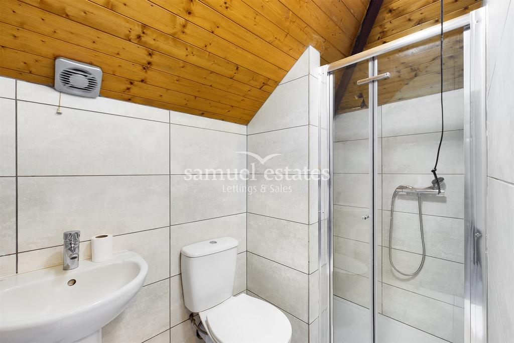 En suite Bathroom