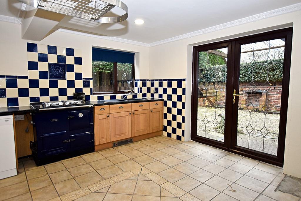 Kitchen 4