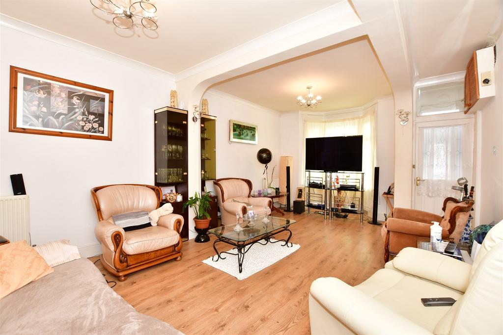 Vansittart Road, Forest Gate 3 bed terraced house for sale £600,000