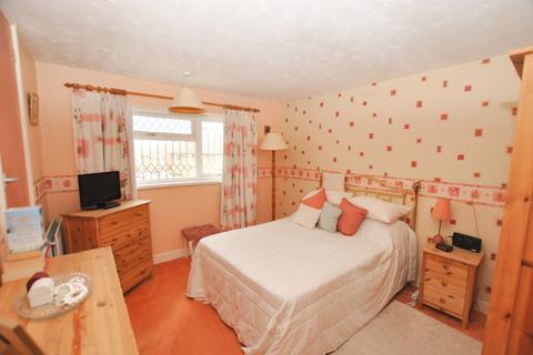 28 Wrekin View, Wrockwardine, Telford, TF6 5DL