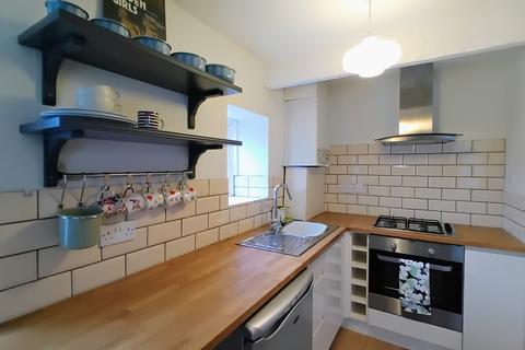 1 Ramsden Place, Clayton, Bradford, BD14 6BG