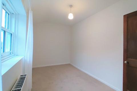1 Ramsden Place, Clayton, Bradford, BD14 6BG