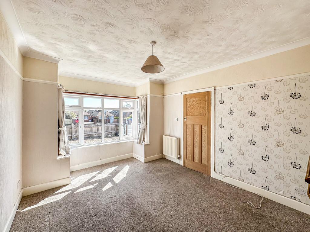 Hampton Lane, Blackfield 3 bed detached bungalow £320,000
