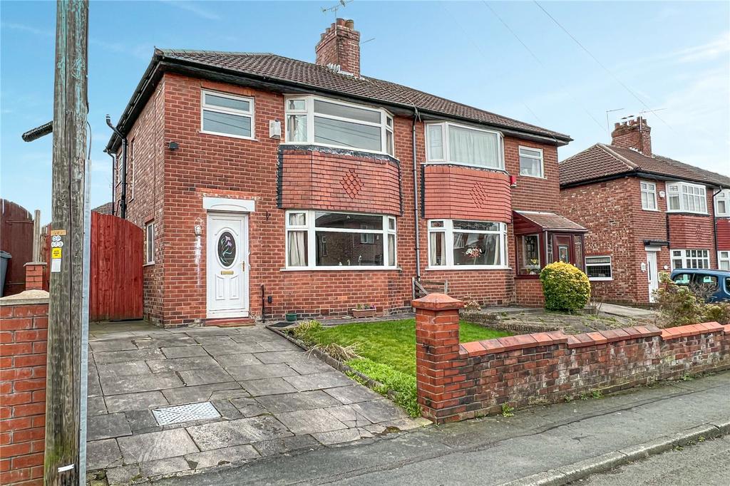 Whernside Avenue, Moston, Manchester... 3 bed semidetached house £