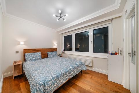 undefined, Lords View, St. Johns Wood Road, London