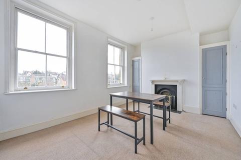 2 bedroom flat for sale - Hunter Road, Guildford, GU1