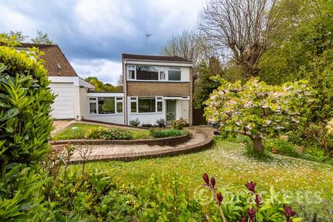 4 Cedar Ridge, Tunbridge Wells, TN2 3NX