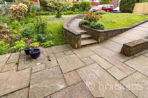4 Cedar Ridge, Tunbridge Wells, TN2 3NX