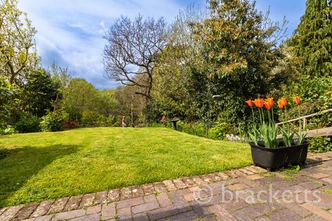 4 Cedar Ridge, Tunbridge Wells, TN2 3NX