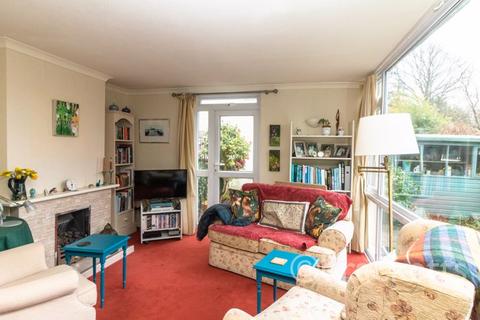 4 Cedar Ridge, Tunbridge Wells, TN2 3NX
