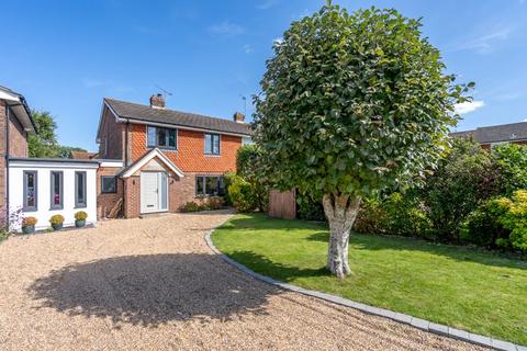 4 bedroom semi-detached house for sale, Hermitage Close, Chichester