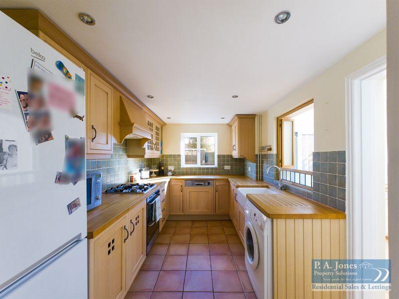 Kitchen 2