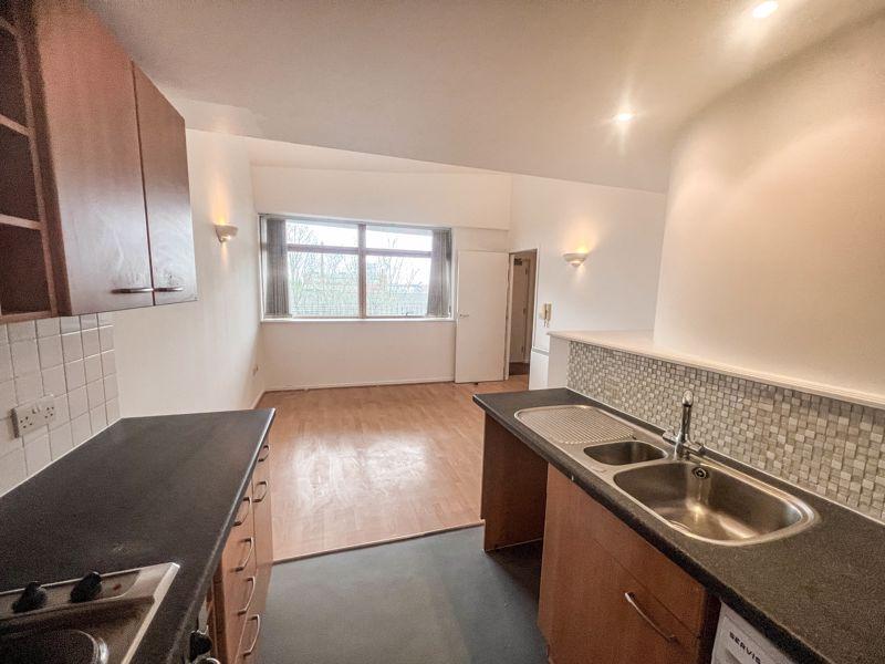 Kitchen/Lounge