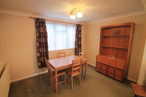 16 Melrose Close, Greenford, UB6 9TD