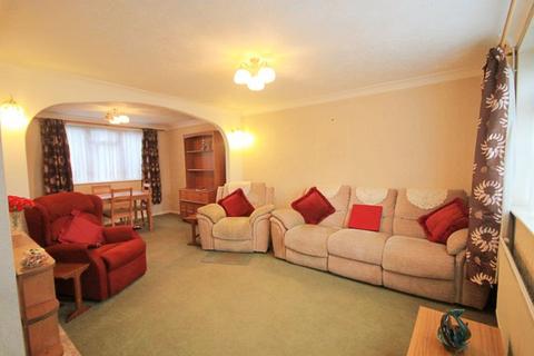 16 Melrose Close, Greenford, UB6 9TD