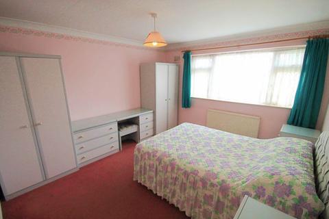 16 Melrose Close, Greenford, UB6 9TD