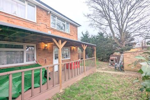 21 Peninsular Close, Feltham, TW14 9SS
