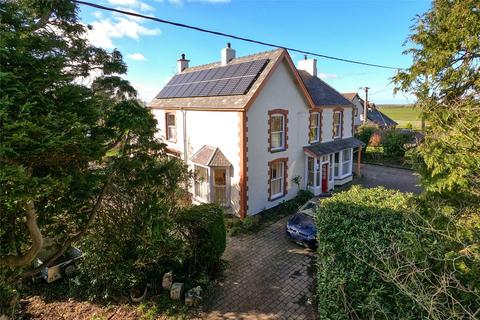 6 bedroom detached house for sale - Llansadwrn, Menai Bridge, Sir Ynys Mon, LL59