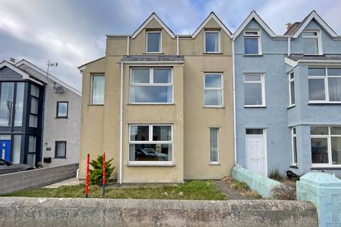 5 bedroom end of terrace house for sale, Station Road, Rhosneigr, Isle of Anglesey, LL64