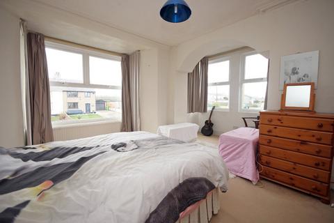 5 bedroom end of terrace house for sale, Station Road, Rhosneigr, Isle of Anglesey, LL64