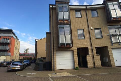 1 bedroom in a house share to rent - Rustat Avenue, Cambridge,