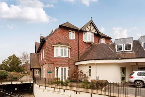 2 bedroom retirement property for sale - Horsham Road, Guildford