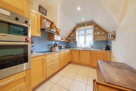 2 bedroom retirement property for sale - Horsham Road, Guildford
