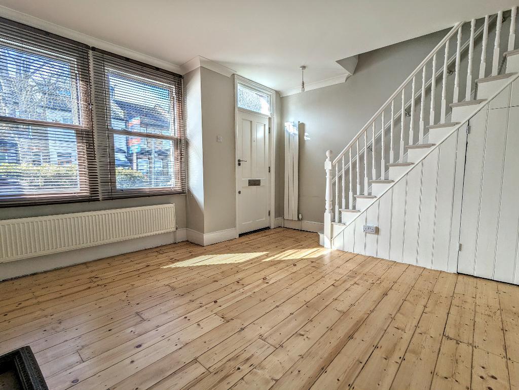 Nelson Road, Wimbledon, London, SW19 1HS 2 bed terraced house £2,100