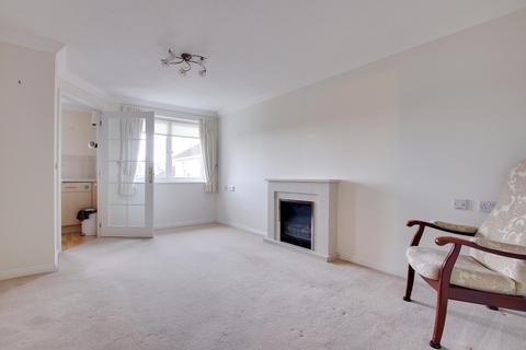 2 bedroom retirement property for sale, Tylers Close, Lymington, SO41