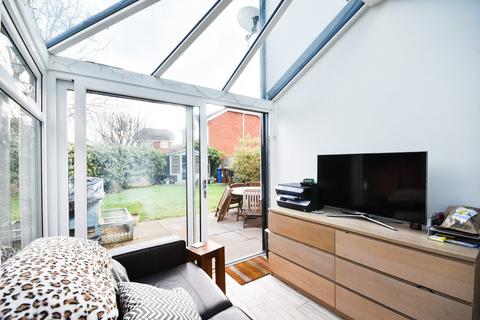 26 Coltman Close, Lichfield, WS14 9YS