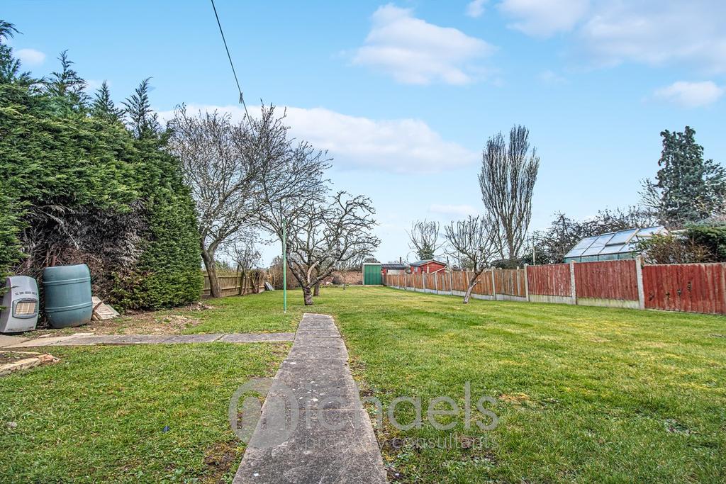 Shalford Road, Rayne, Braintree, CM77 4 bed detached bungalow £500,000