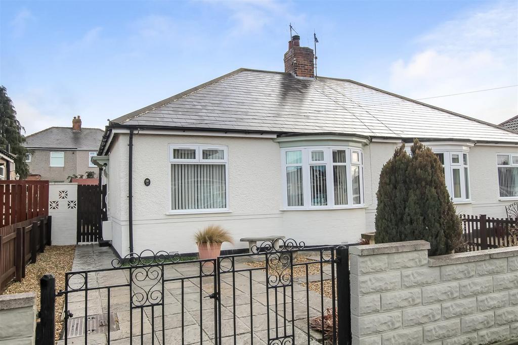 Geneva Drive, Darlington 2 bed semidetached bungalow £140,000
