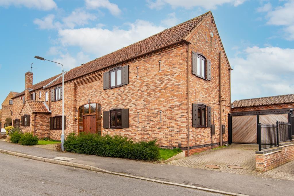 Greens Farm Lane, Gedling 3 bed semidetached house £415,000