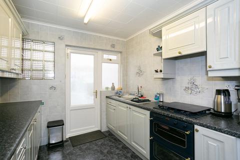 24 Hillside Road, Bushey, WD23 2HA