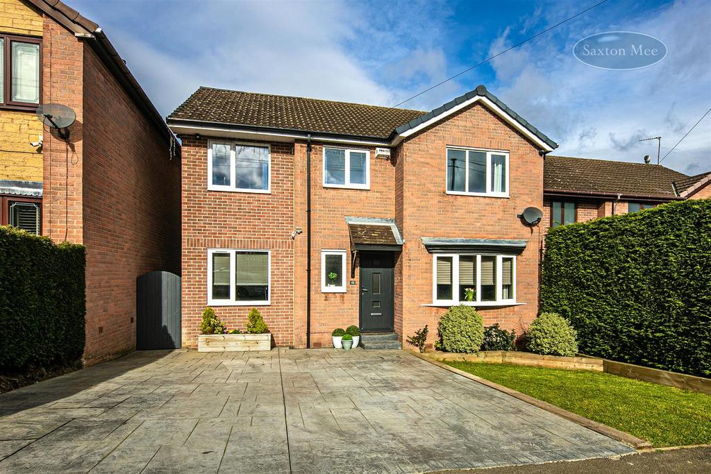 Aspen Close, Killamarsh, S21 1TA 4 bed detached house £320,000