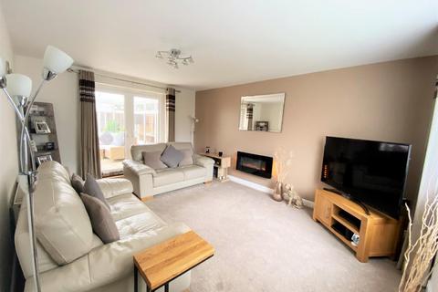 15 Cygnet Close, Brampton Bierlow, Rotherham, S63 6EY