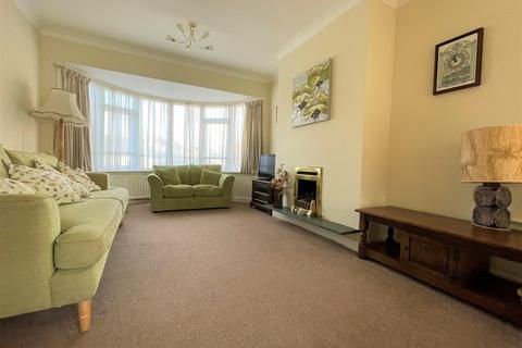 44 Beacon Drive, Loughborough, LE11 2BD