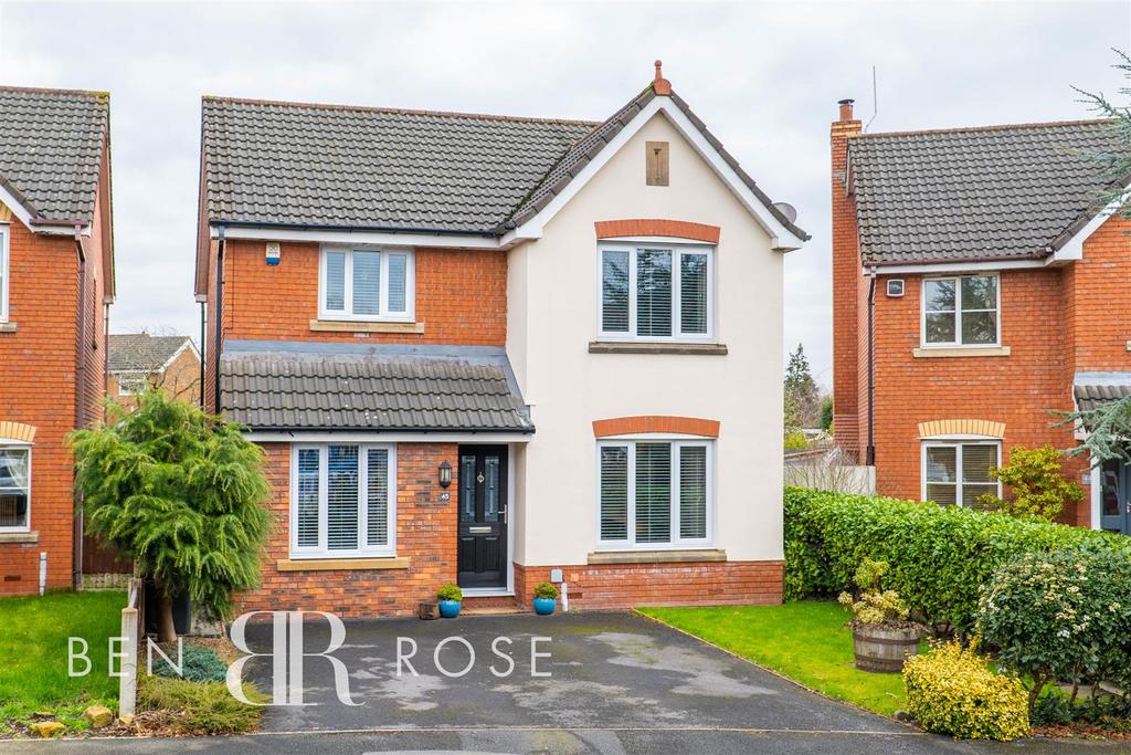 Heatherleigh, Leyland 4 bed detached house £275,000