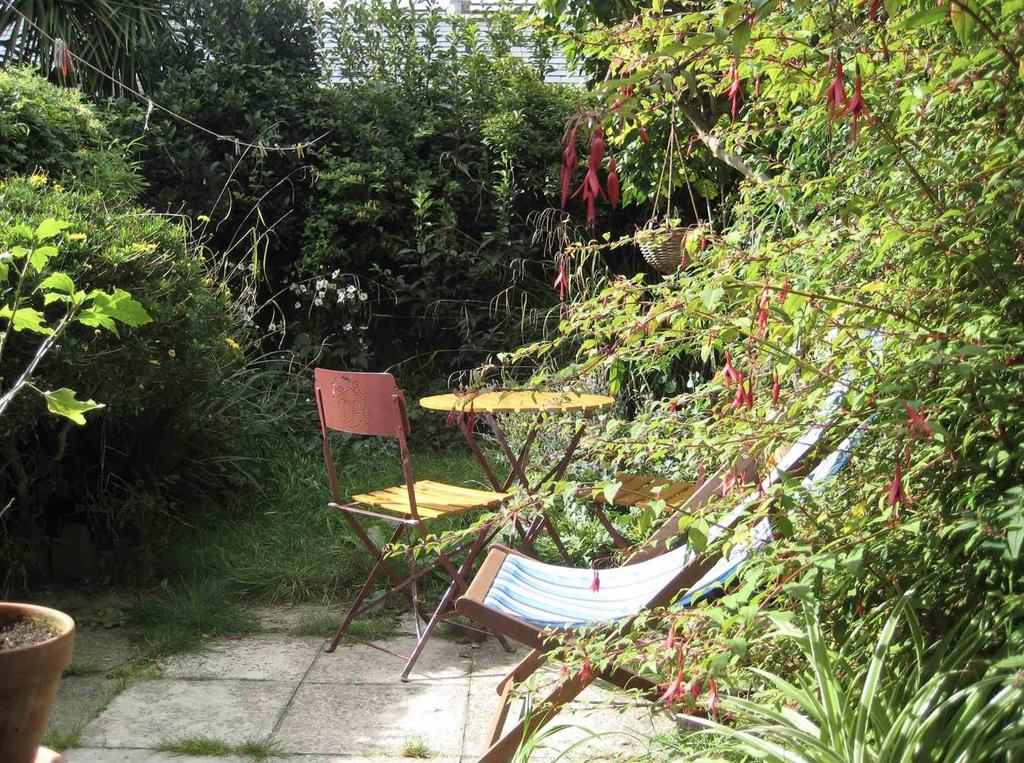 Chairs.jpg