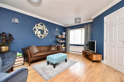 24 Ascot Drive, Leighton Buzzard, LU7 2RA