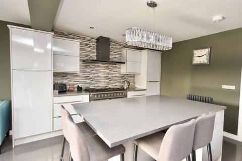 24 Ascot Drive, Leighton Buzzard, LU7 2RA