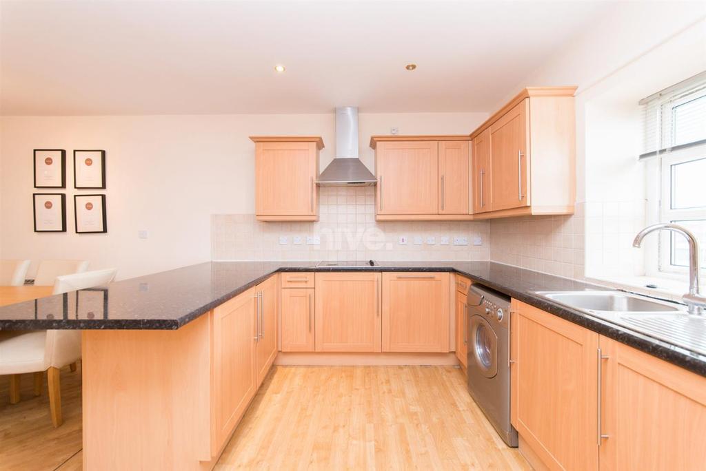 Mariners Point, Hartlepool... 2 bed apartment £675 pcm (£156 pw)