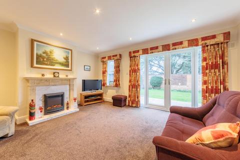 3 bedroom bungalow for sale - Bramley Orchard, Bushby, Leicester