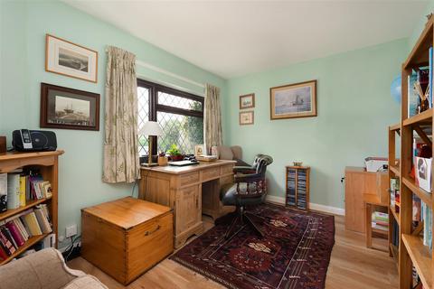 2 Cliffsend Road, Cliffsend, Ramsgate, CT12 5JD